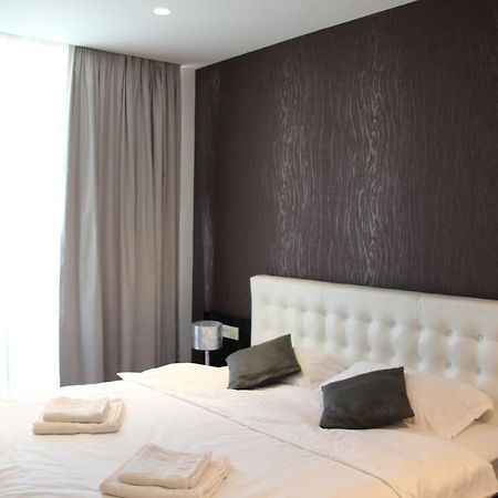 Luxury Trip Apartamento Oradea Exterior foto
