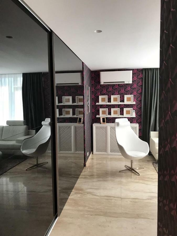 Luxury Trip Apartamento Oradea Exterior foto